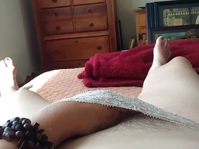 Busty উপপত্নী তার বিএফ সেক্স ভিডিও ব্যক্তিগত যৌনসঙ্গম খেলনা উপভোগ করে