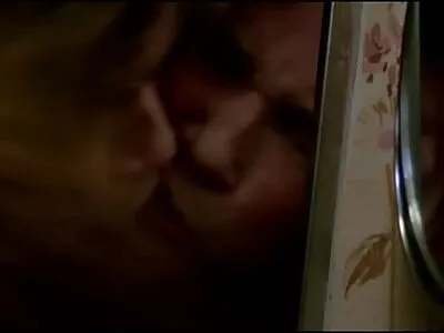 Slutty Weded মুরগি আরেকটি চোদা সেক্স বিএফ ভিডিও লাঠি চায়
