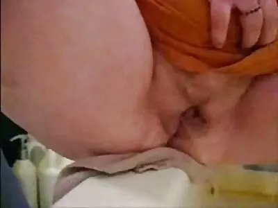গাark় কেশিক ছানা পেয়েছে তার বিএফ সেক্স ভিডিও পাছা চোদা